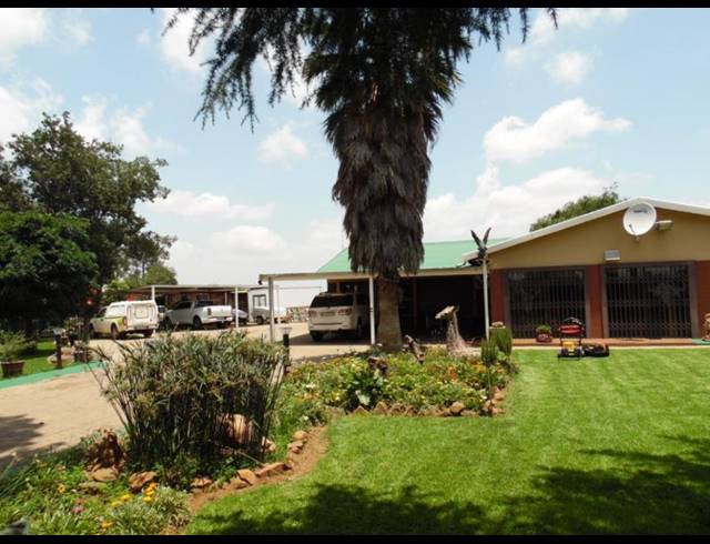 FARM FOR SALE IN HOMELANDS